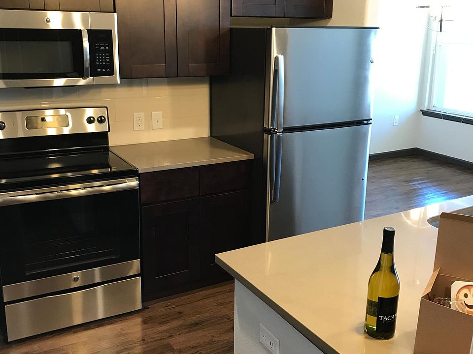 Full size kitchen with everything you need , turn key