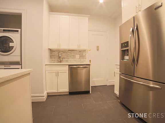 3rd image of 200 W 90th St APT 2E