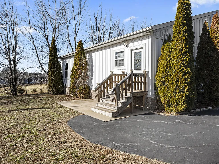 1543 S Tuscany Ct — Photo 2