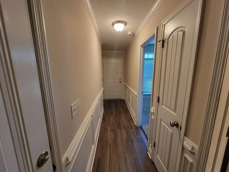 640 Vista Dr — Photo 9