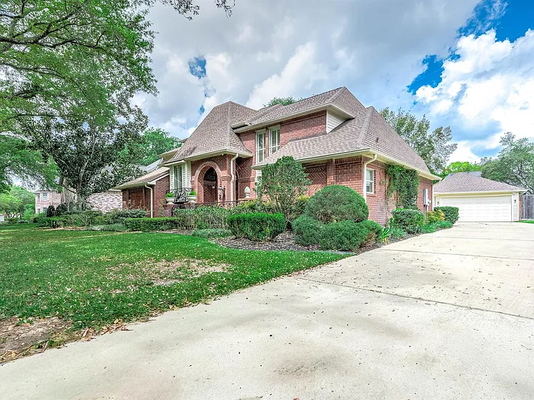 3702 Belle Grove Ln — Photo 45