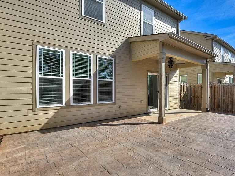540 Vinings Dr — Photo 36