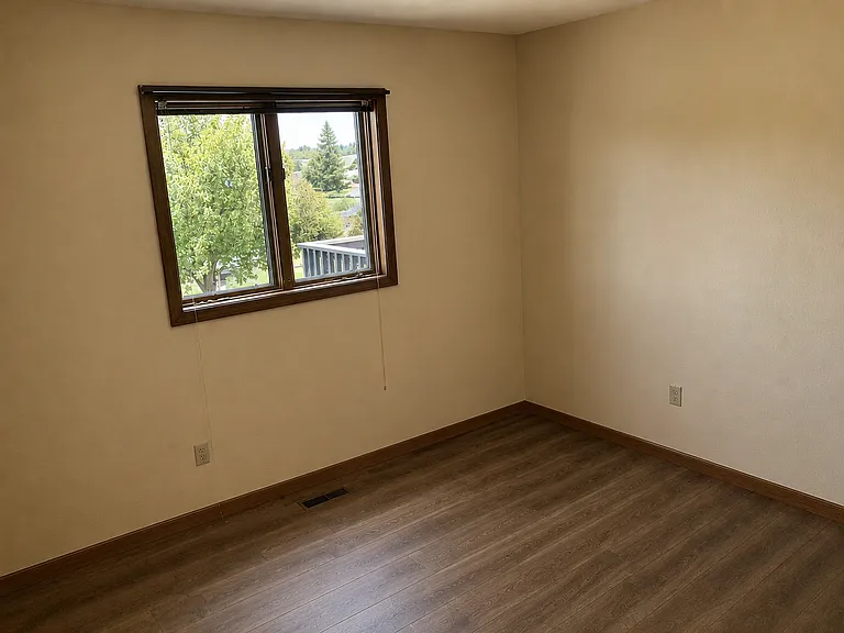 2256 W A St — Photo 14