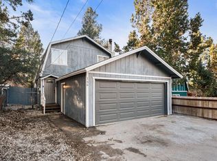 156 Victoria Ln, Sugarloaf, CA 92386