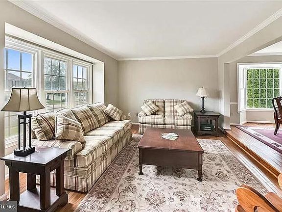 5th image of 3438 Hidden Meadow Dr