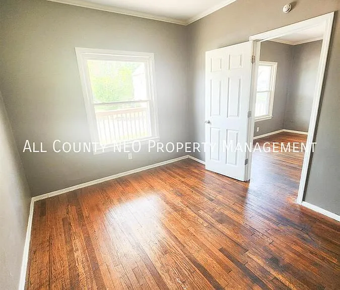 13305 Durkee Ave #DOWN — Photo 10