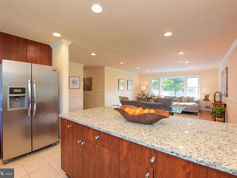 8506 Wagon Wheel Rd — Photo 9
