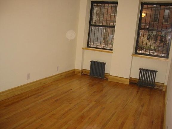 4th image of 123 W 120th St APT 2