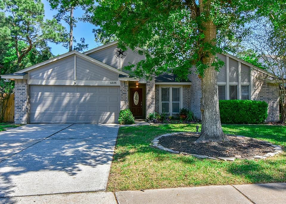 1st image of 11226 Crooked Pine Dr