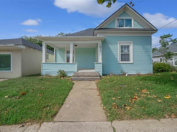 1011 S Armstrong Ave, Denison, TX 75020