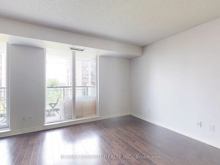 27 Rean Dr #529 — Photo 20