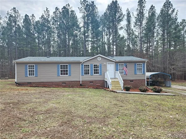 1917 Cedar Hill Rd, Blackstone, VA 23824