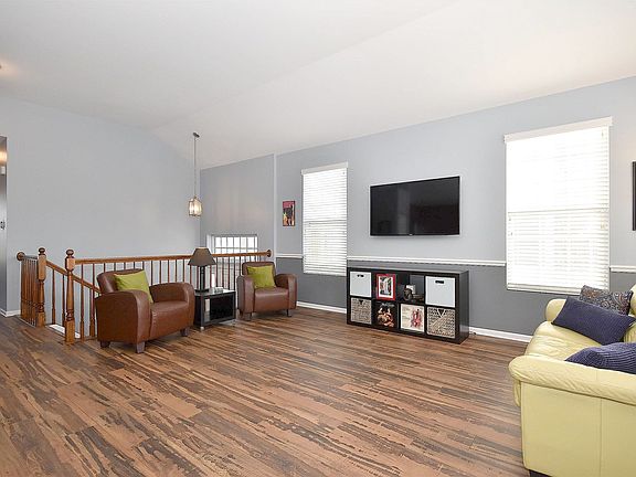 5th image of 6541 Lilac Blvd