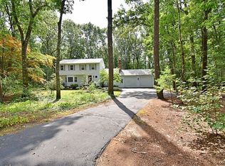 1 Lee Ann Cir, Sudbury, MA 01776