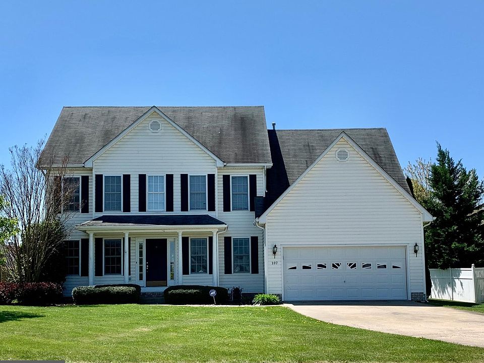 1st image of 107 Corral Dr