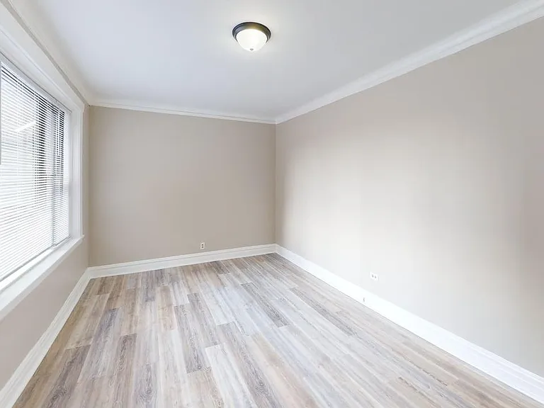 4850 W North Ave — Photo 9