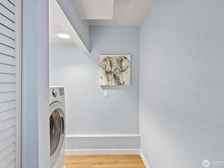 4211 SE 1st Pl — Photo 9