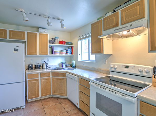 965 N Venice Ave, Tucson, AZ 85711