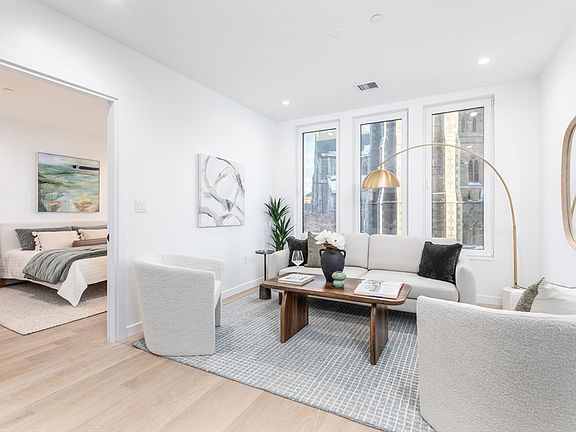 3rd image of 1395 Washington St #204