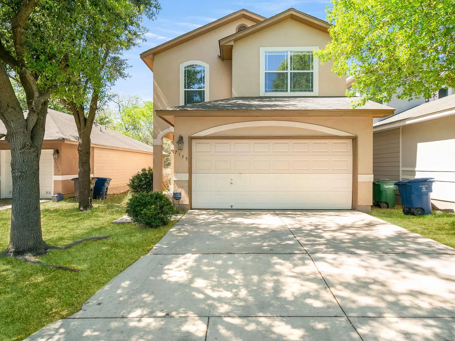 3 bed, 2.5 bath, 1495 sqft, $1,850 — Photo 1