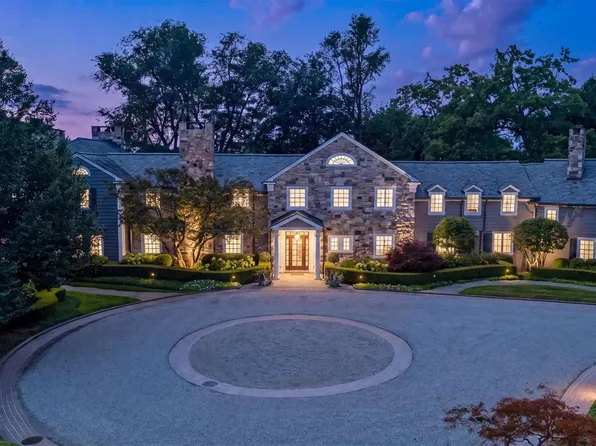 2600 Turtle Lake Dr, Bloomfield Hills, MI 48302