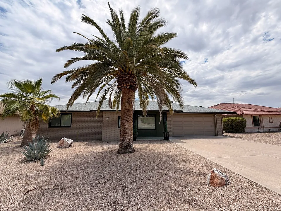 13139 W Seville Dr