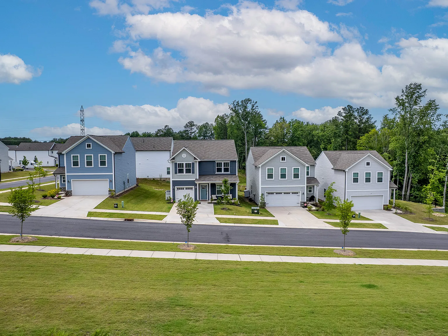 Aubreywood Dr, Charlotte — Photo 3