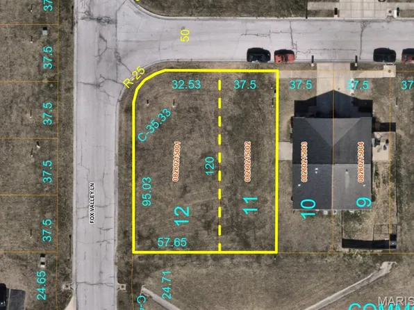 2004/2000 Wexford Green Way, Belleville, IL 62220