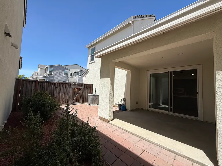 16763 Murphy Ave — Photo 19
