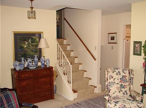 3rd image of 1348 Cambridge Dr