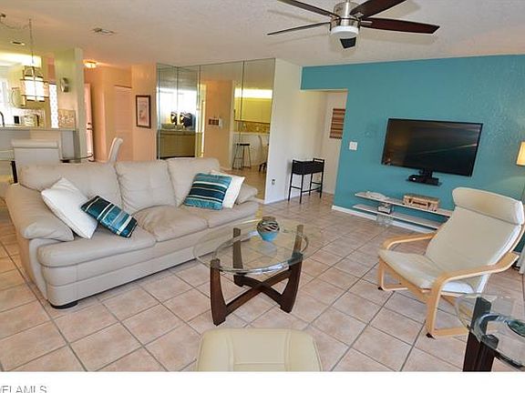 2nd image of 368 Woodshire Ln APT B3