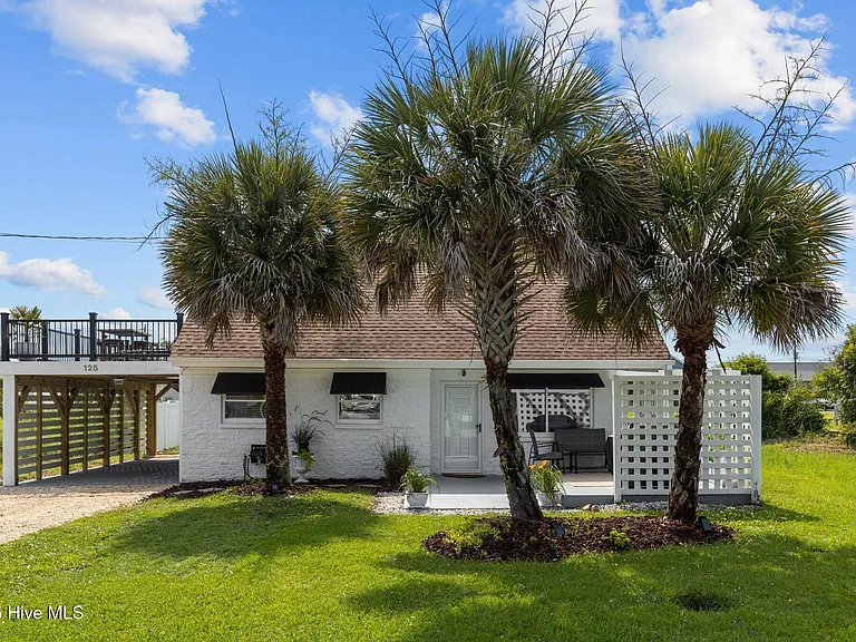 125 Pelican Dr — Photo 2