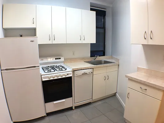 Rented by Oxford Property Group | media 53