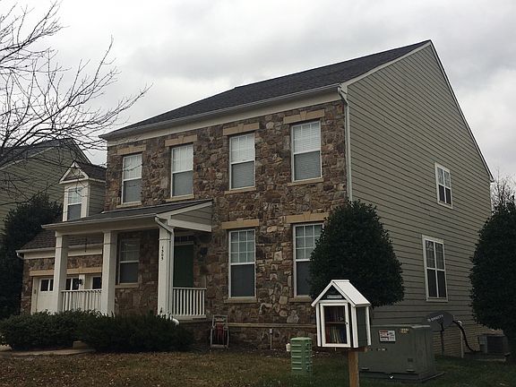 2nd image of 1305 Yates Cir