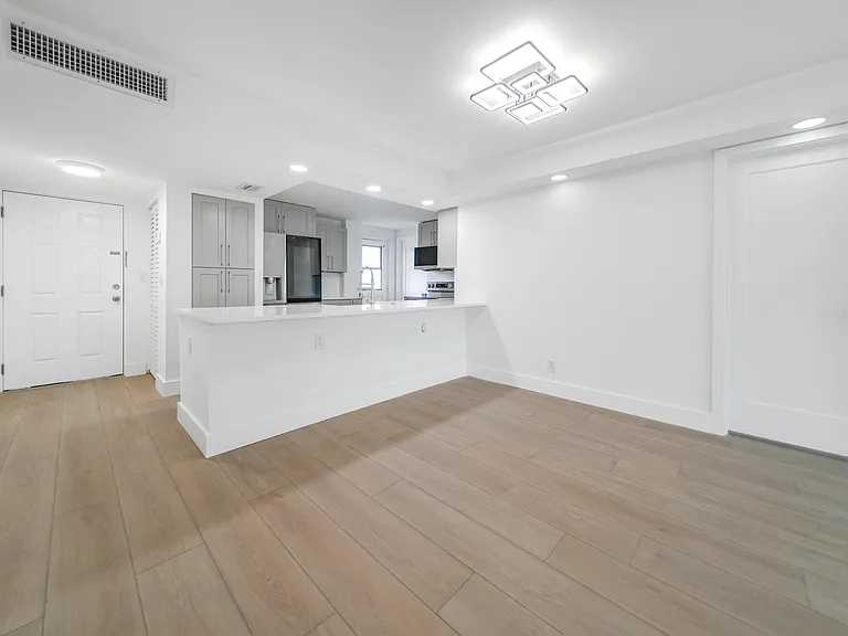 5301 NW 2nd Ave — Photo 10