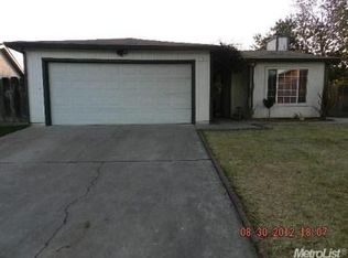 21 W Starling Ct, Merced, CA 95341