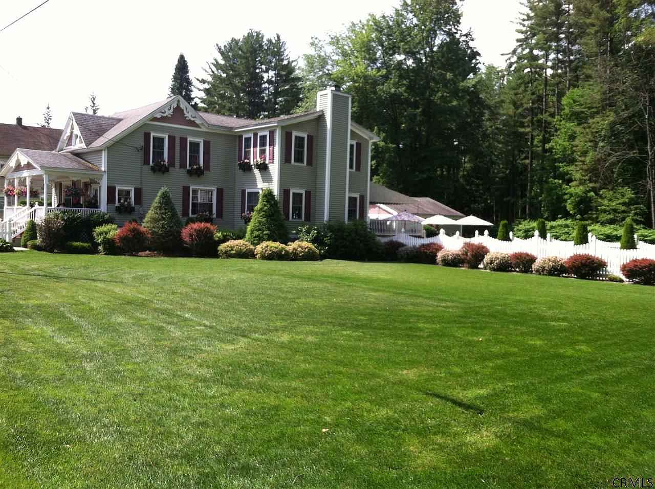 55 1st Ave, Broadalbin, NY 12025 Zillow