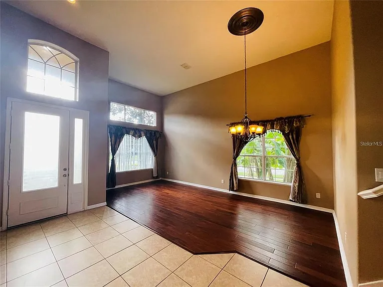 930 Spring Oak Cir — Photo 9