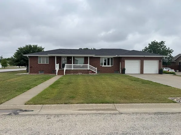1912 Maple St, Ellis, KS 67637