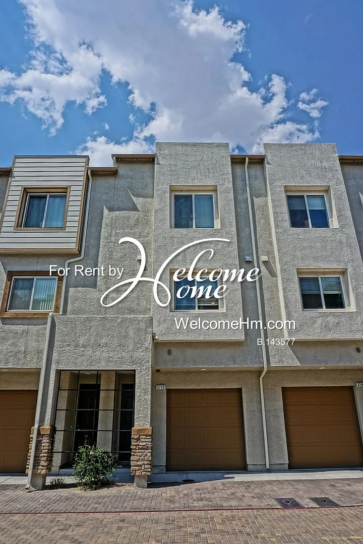 3208 Sterling Ridge Cir photo 1