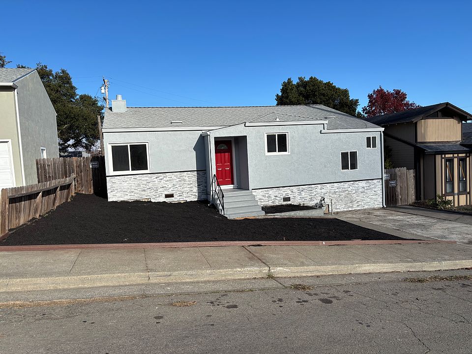 1st image of 162 Hill Dr