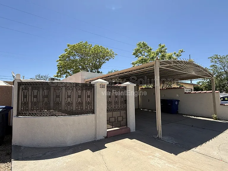 520 Ortiz Dr NE — Photo 37