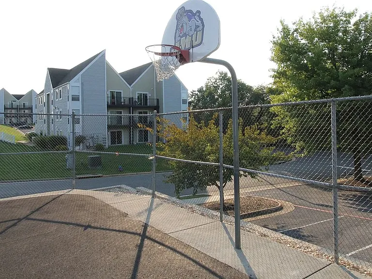 1348 Hunters Rd #C — Photo 11