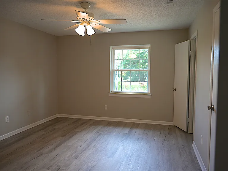 21 Rivers Point Row #13B — Photo 9