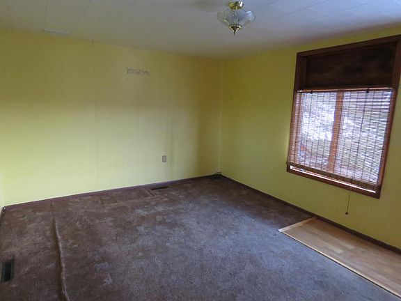 2nd image of 346 13th St