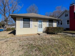 1137 E Meadowmere St, Springfield, MO 65807