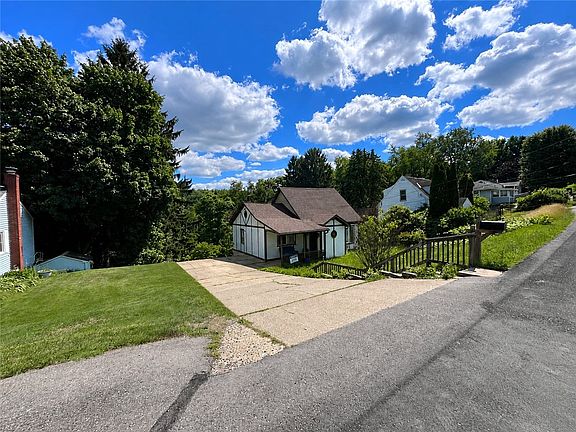 2nd image of 3128 Ridge Ave
