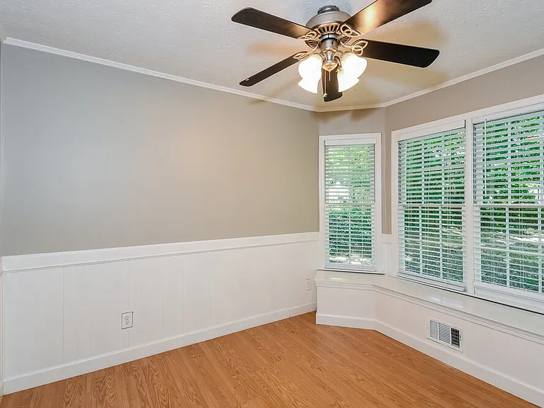 503 Brooksdale Dr — Photo 7