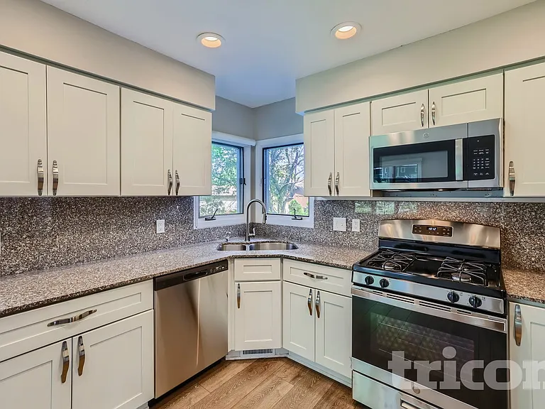 2505 Kennelly Ct — Photo 7