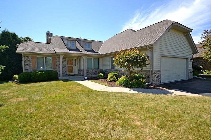 1st image of 10746 N Essex Ct